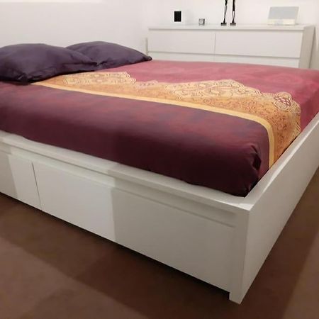 Joli Appartement Avec Jardin Et 2 Parkings Prives อาร์ฌ็องเตย ภายนอก รูปภาพ
