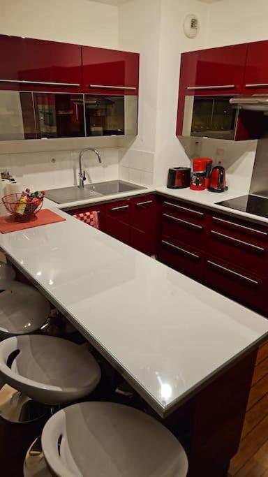 Joli Appartement Avec Jardin Et 2 Parkings Prives อาร์ฌ็องเตย ภายนอก รูปภาพ