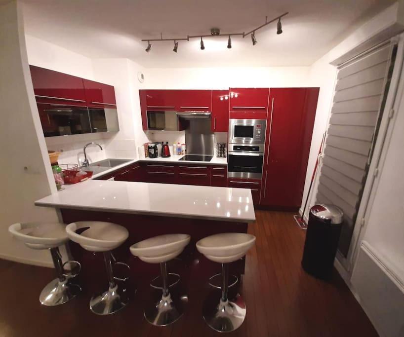 Joli Appartement Avec Jardin Et 2 Parkings Prives อาร์ฌ็องเตย ภายนอก รูปภาพ