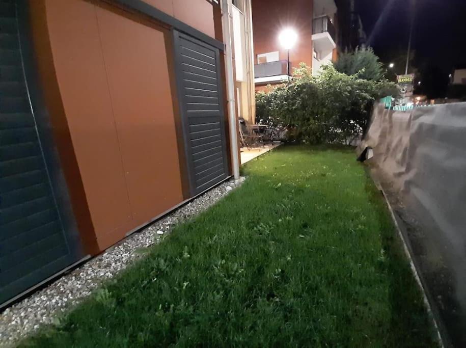 Joli Appartement Avec Jardin Et 2 Parkings Prives อาร์ฌ็องเตย ภายนอก รูปภาพ